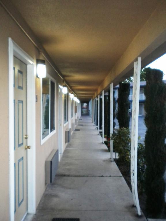 Holiday Motel - Φρέσνο Εξωτερικό φωτογραφία